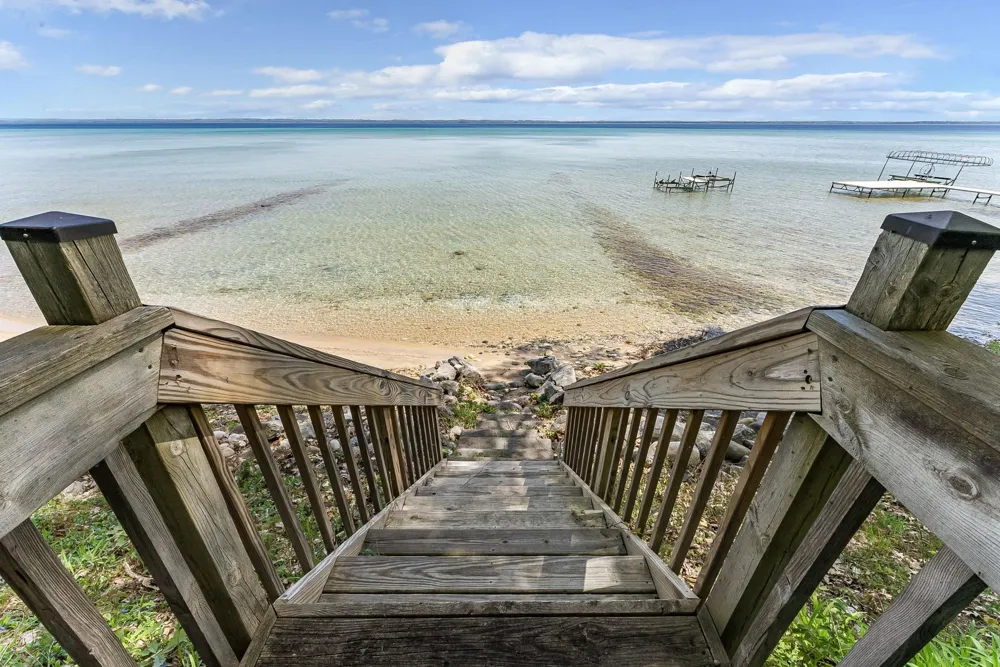 17744 Smokey Hollow Road Peninsula Township, MI 49686