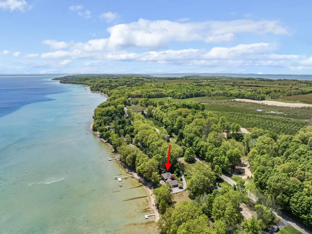 17744 Smokey Hollow Road Peninsula Township, MI 49686