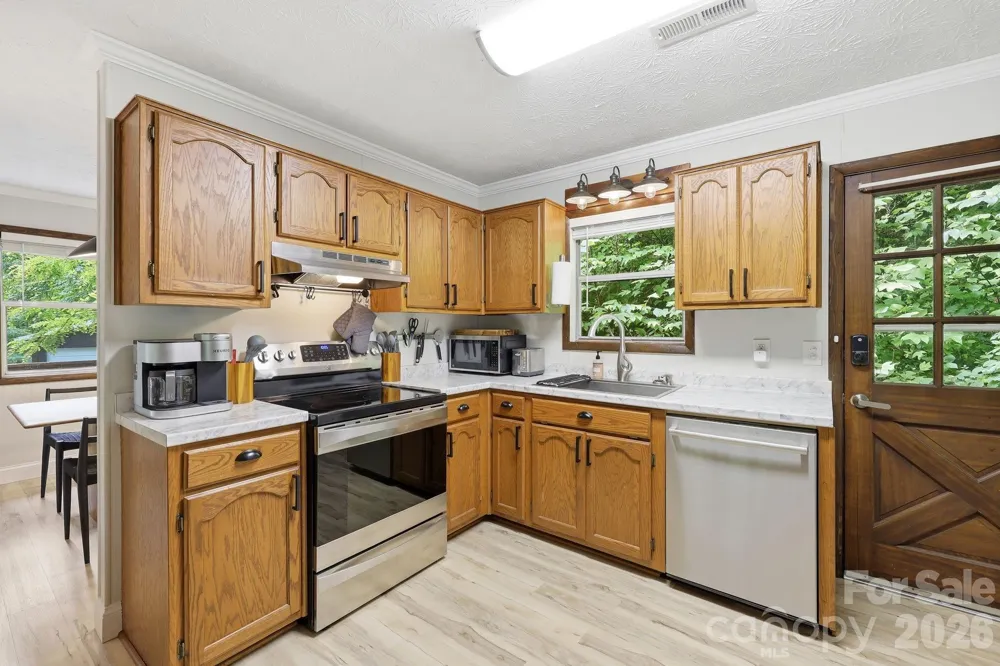 182 Saw Branch Road Candler, NC 28715