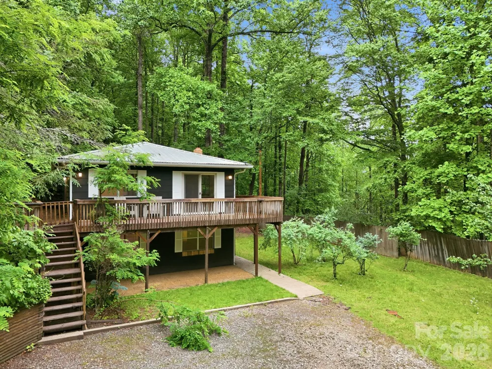 182 Saw Branch Road Candler, NC 28715