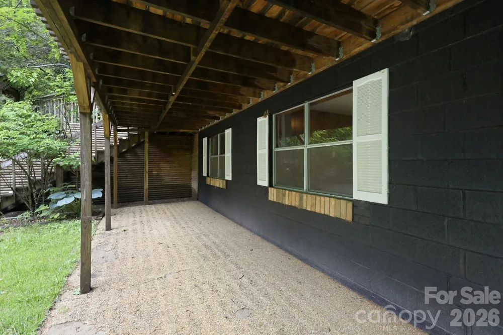 182 Saw Branch Road Candler, NC 28715