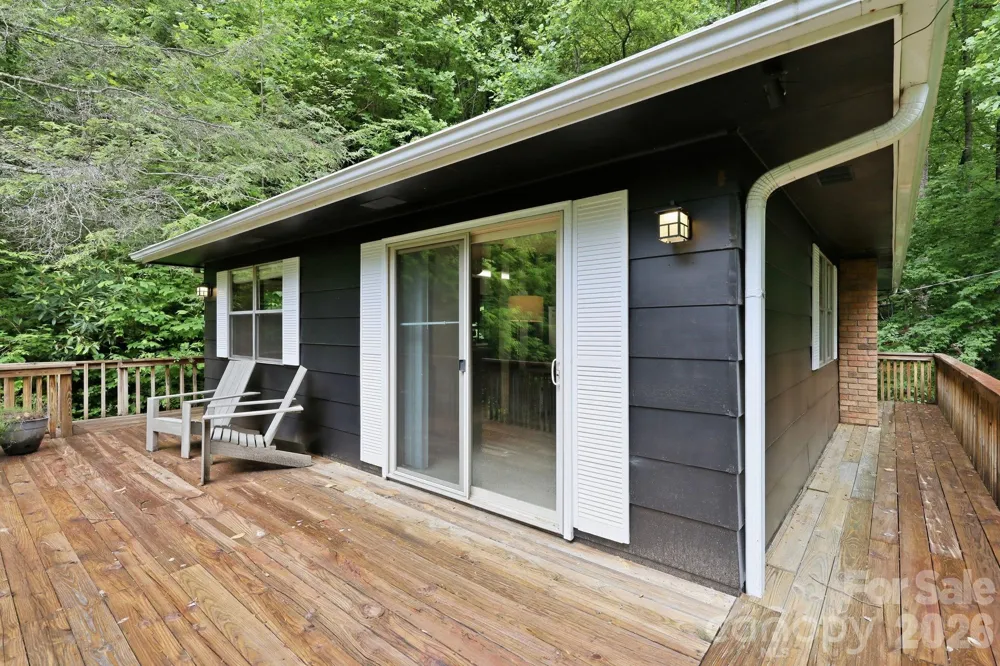 182 Saw Branch Road Candler, NC 28715
