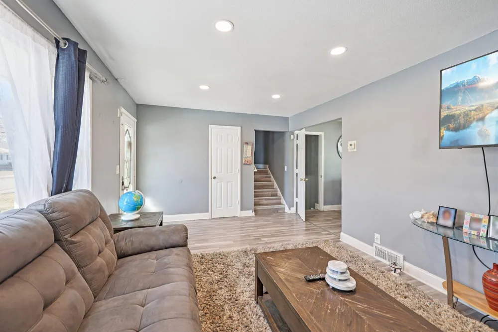 7700 Sierra Parkway Brooklyn Park, MN 55444
