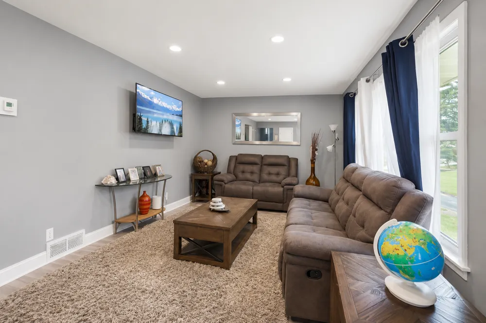 7700 Sierra Parkway Brooklyn Park, MN 55444