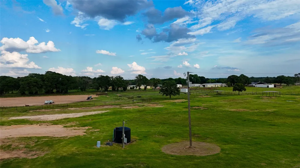 1160 Doss Road Millsap, TX 76066