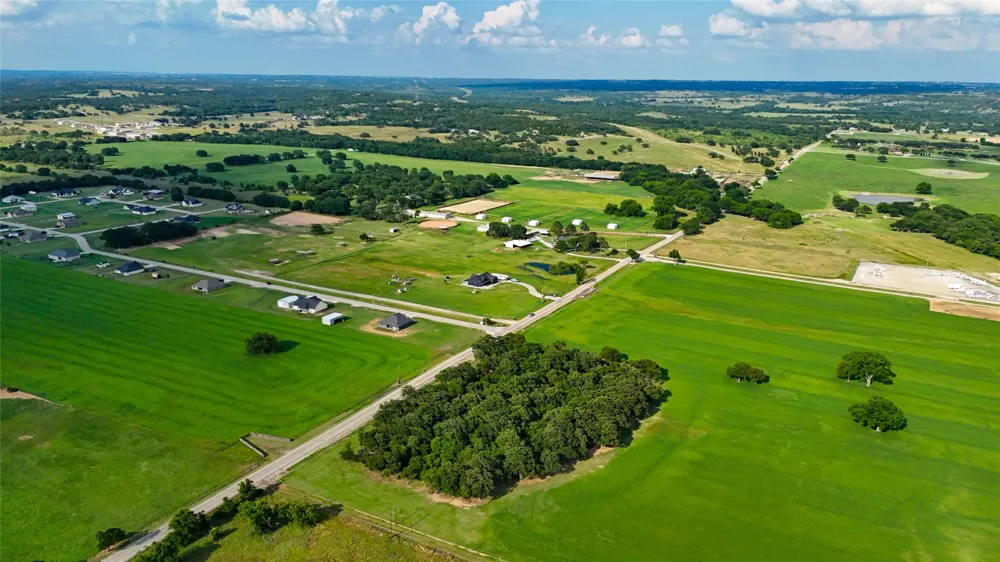 1160 Doss Road Millsap, TX 76066