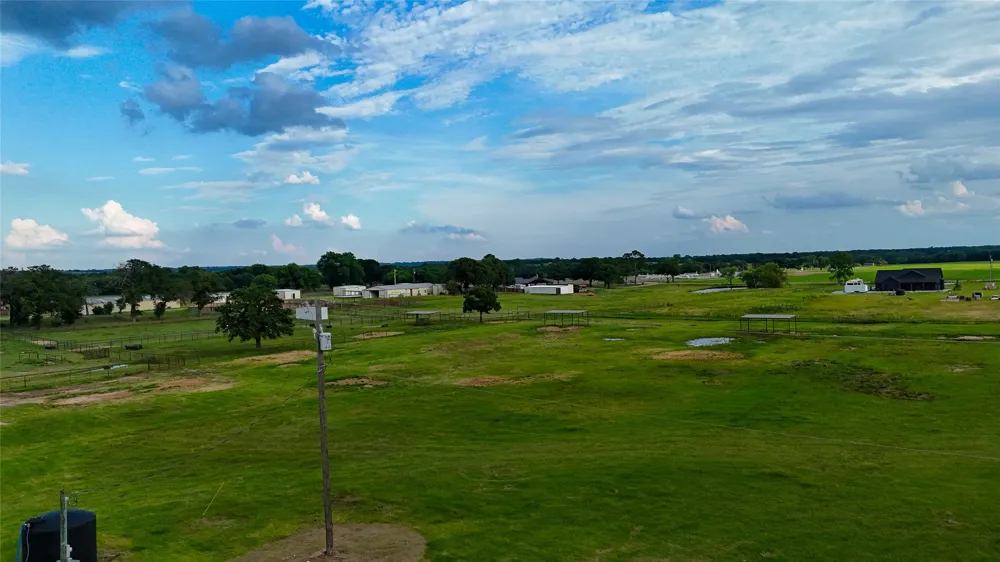 1160 Doss Road Millsap, TX 76066