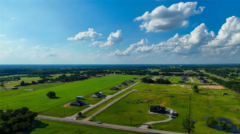 1160 Doss Road Millsap, TX 76066