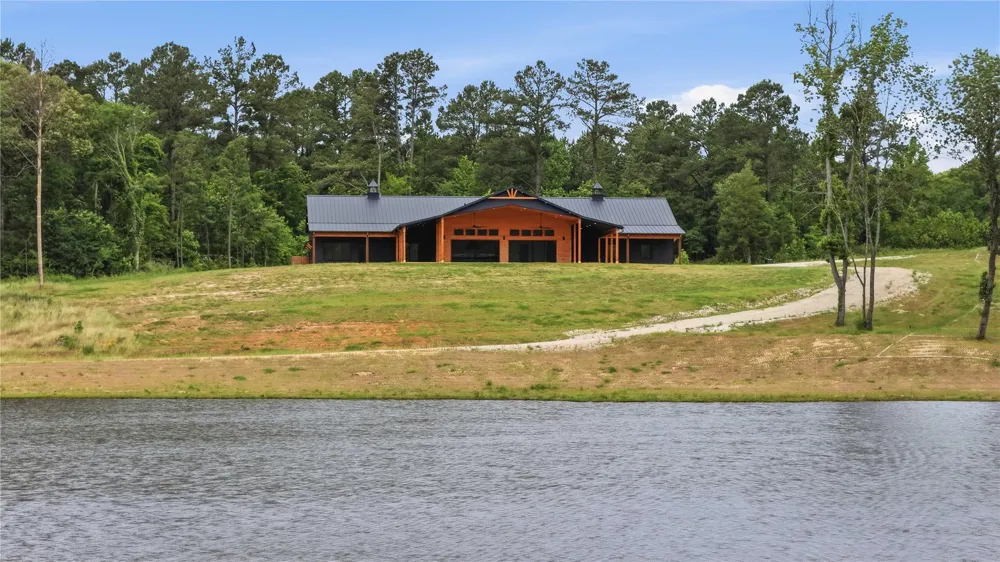 447 Cr 2211 Rusk, TX 75785
