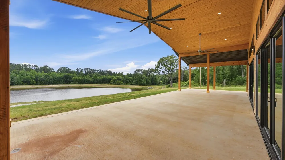447 Cr 2211 Rusk, TX 75785