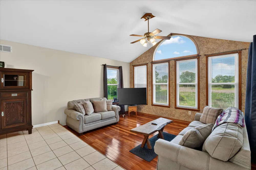 5569 S Corey Road Perry, MI 48872