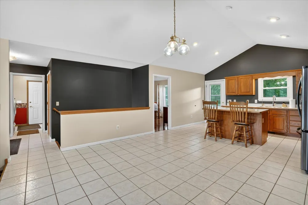 5569 S Corey Road Perry, MI 48872