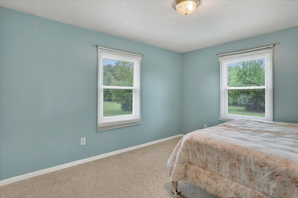 5569 S Corey Road Perry, MI 48872
