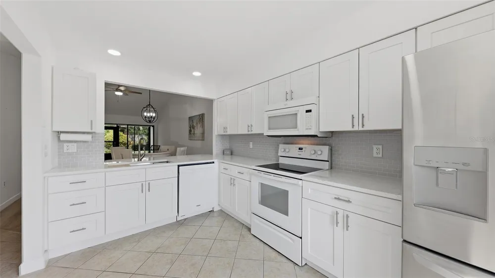 6050 28TH STREET W Bradenton, FL 34207