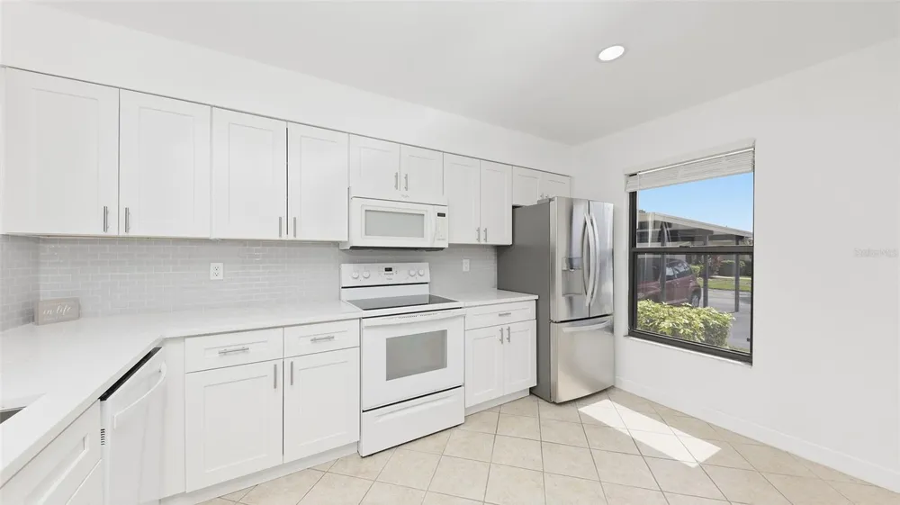 6050 28TH STREET W Bradenton, FL 34207