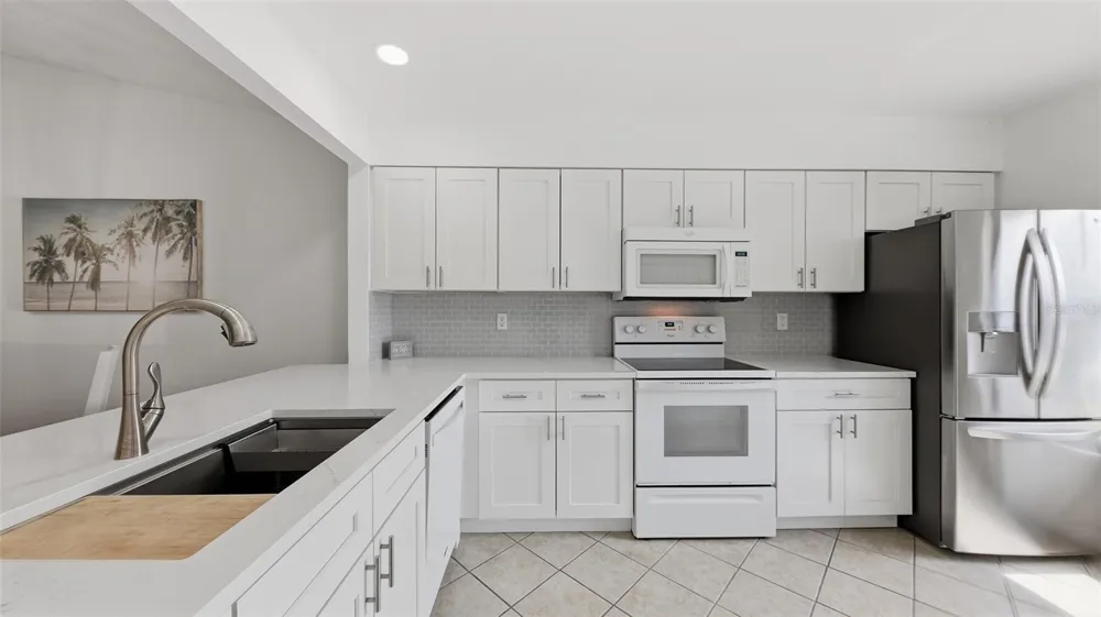 6050 28TH STREET W Bradenton, FL 34207