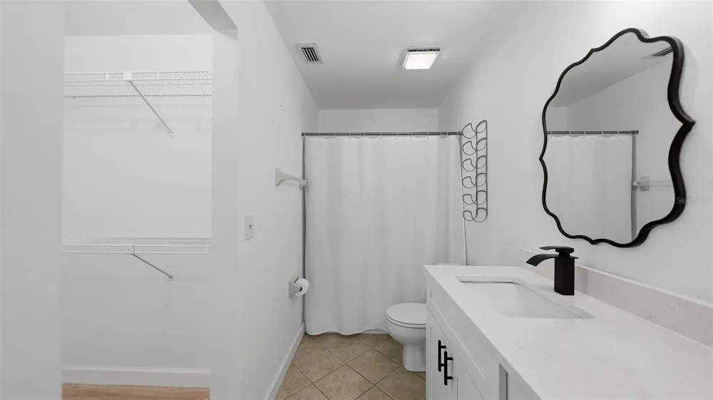 6050 28TH STREET W Bradenton, FL 34207