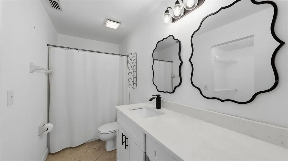 6050 28TH STREET W Bradenton, FL 34207