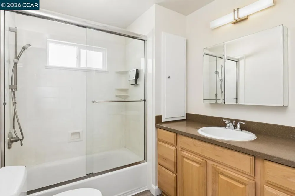 126 Ascot Ct #B Moraga, CA 94556