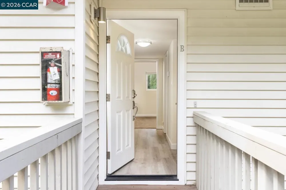 126 Ascot Ct #B Moraga, CA 94556