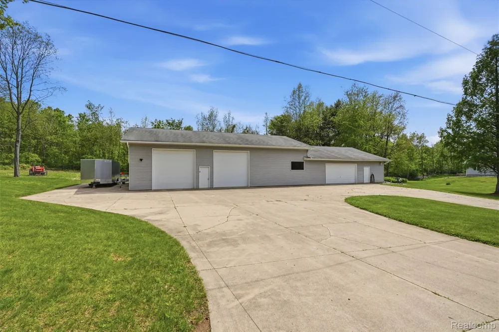 13158 Wood Road Dewitt Charter Township, MI 48808