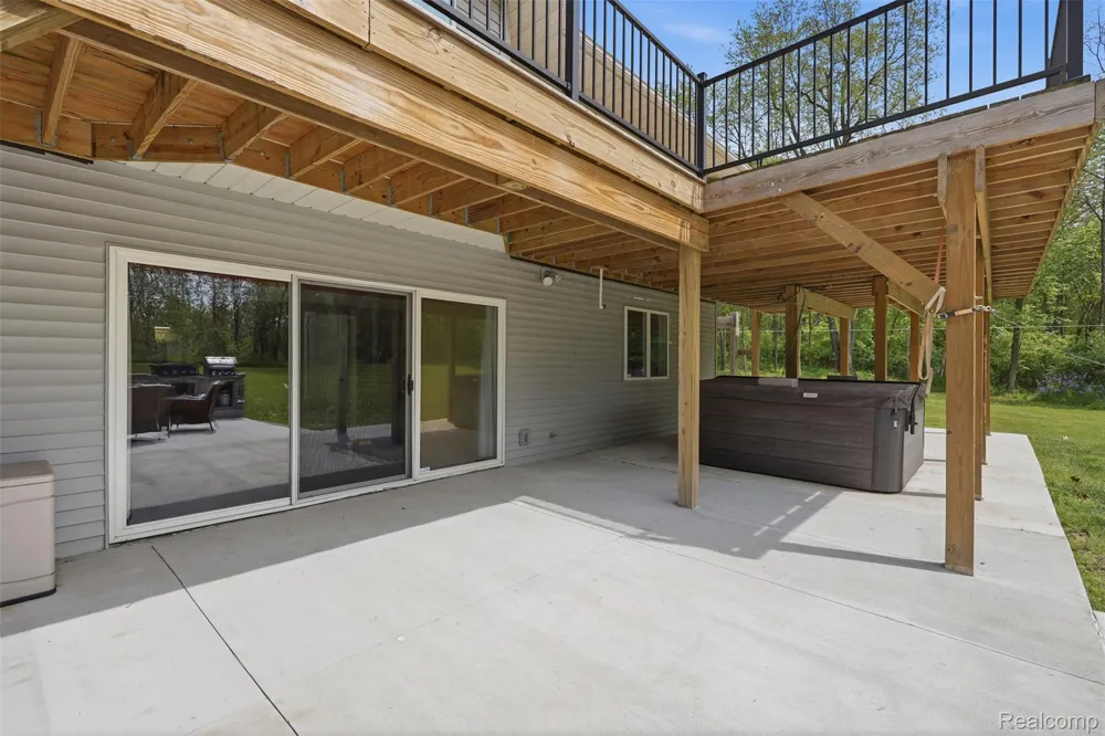 13158 Wood Road Dewitt Charter Township, MI 48808