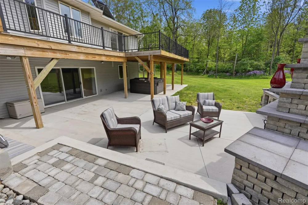 13158 Wood Road Dewitt Charter Township, MI 48808