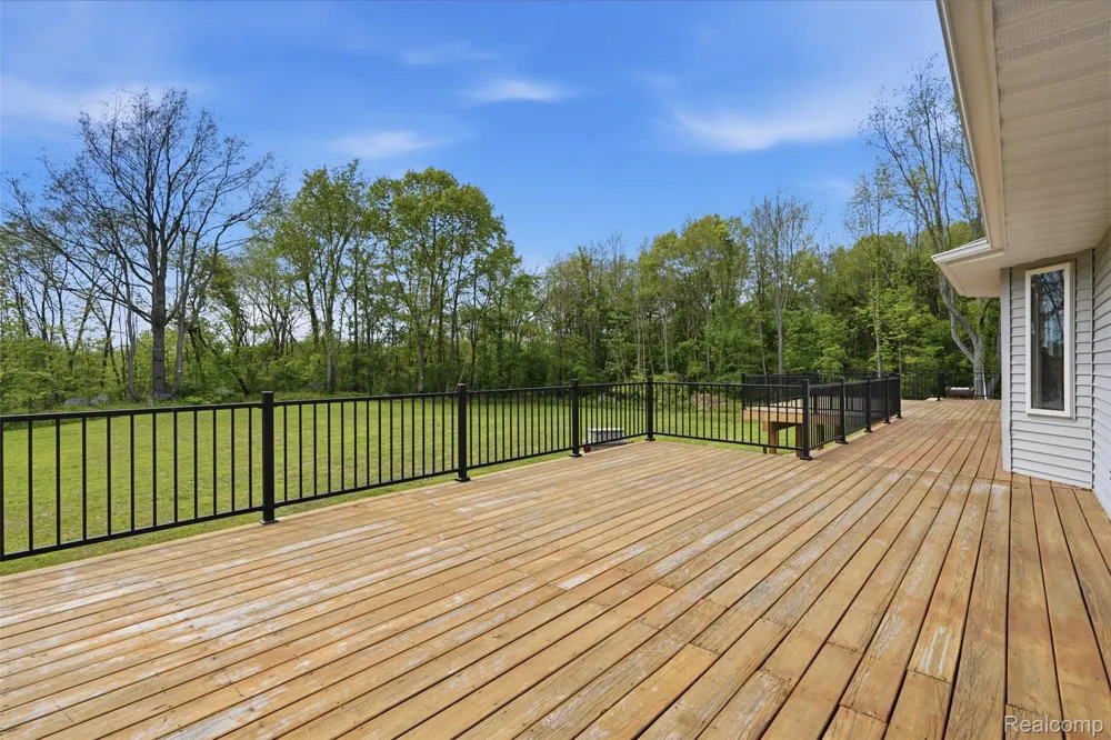 13158 Wood Road Dewitt Charter Township, MI 48808