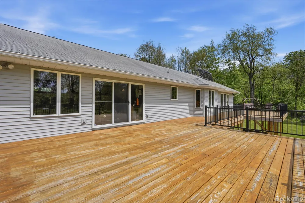 13158 Wood Road Dewitt Charter Township, MI 48808