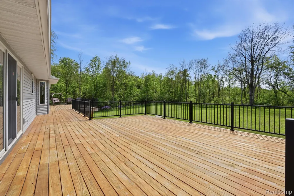 13158 Wood Road Dewitt Charter Township, MI 48808