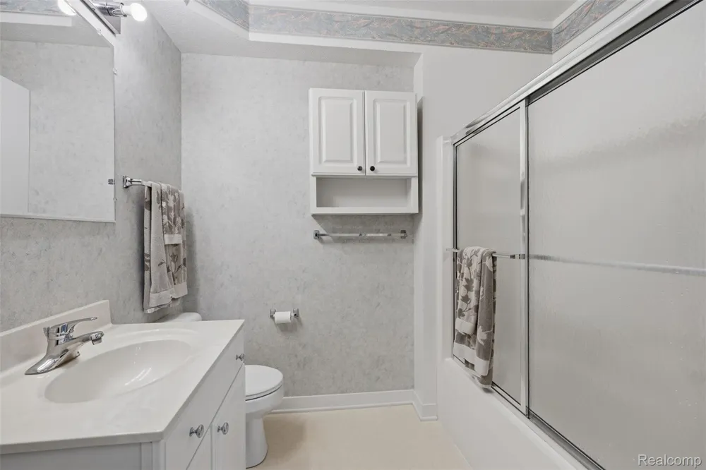 13158 Wood Road Dewitt Charter Township, MI 48808