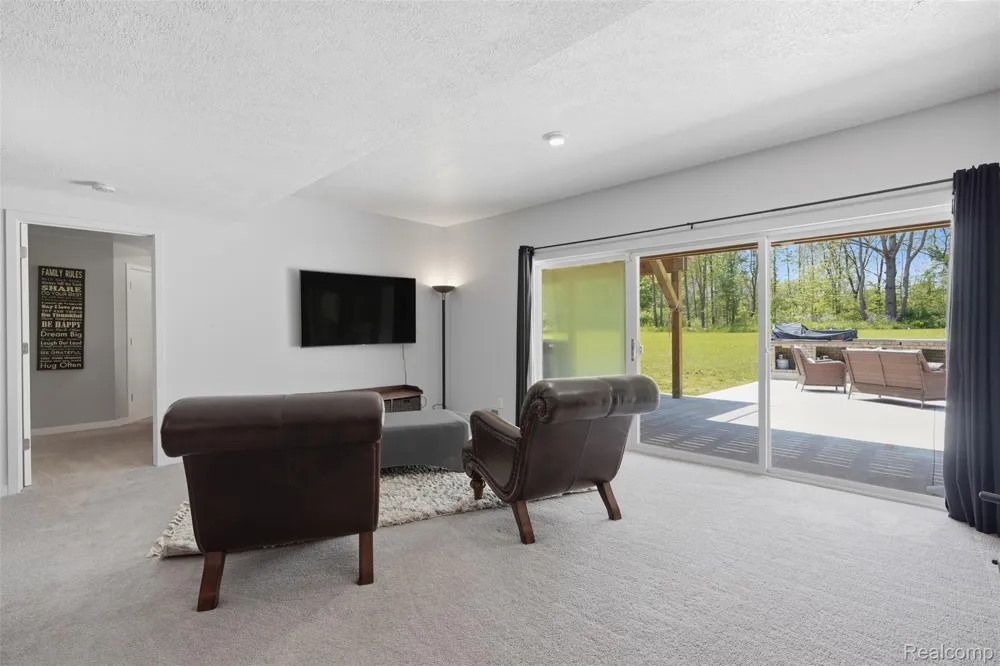 13158 Wood Road Dewitt Charter Township, MI 48808