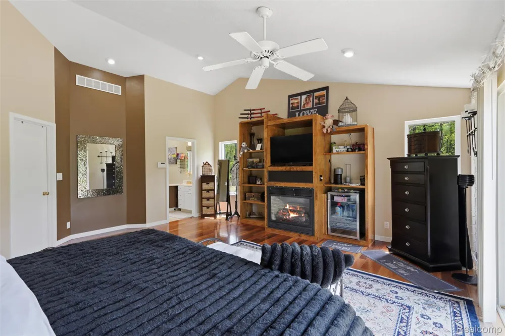 13158 Wood Road Dewitt Charter Township, MI 48808