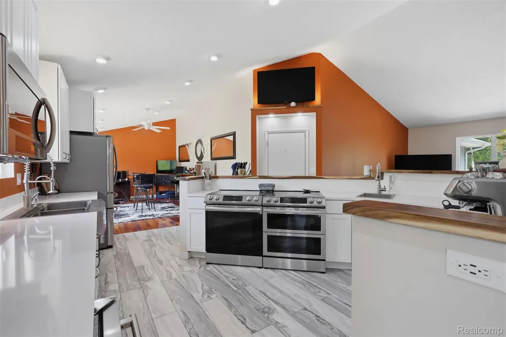13158 Wood Road Dewitt Charter Township, MI 48808