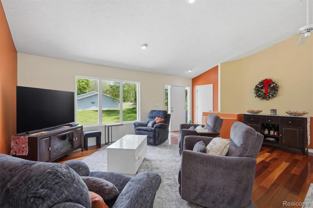 13158 Wood Road Dewitt Charter Township, MI 48808