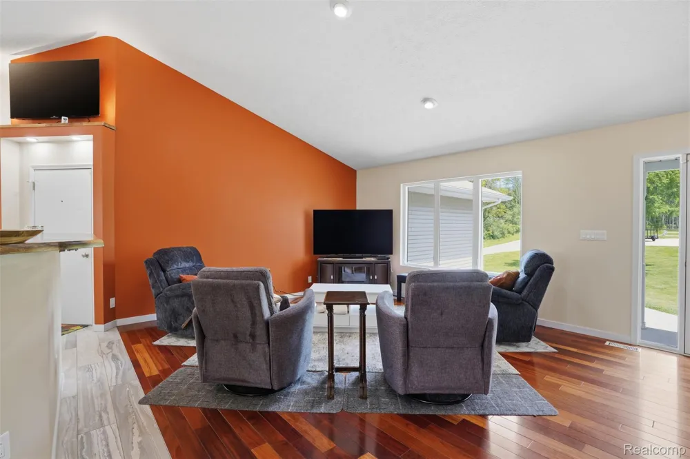 13158 Wood Road Dewitt Charter Township, MI 48808