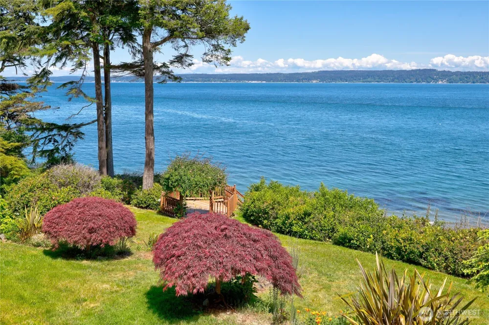 252 Jansen Road Nordland, WA 98358
