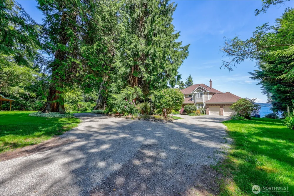 252 Jansen Road Nordland, WA 98358