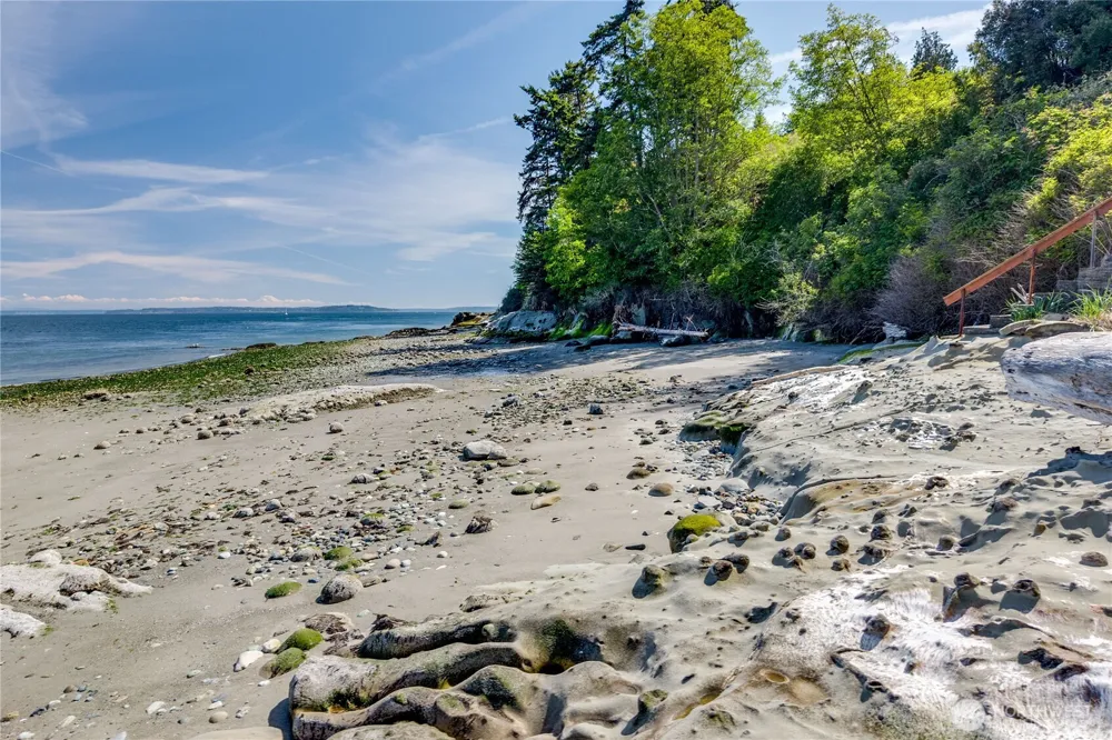 252 Jansen Road Nordland, WA 98358