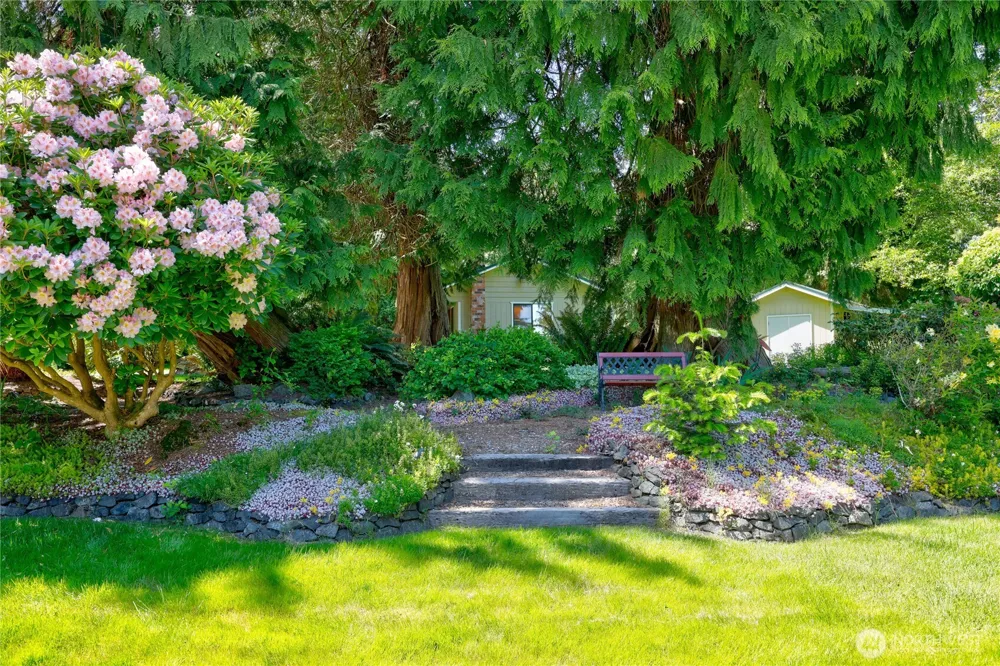 252 Jansen Road Nordland, WA 98358