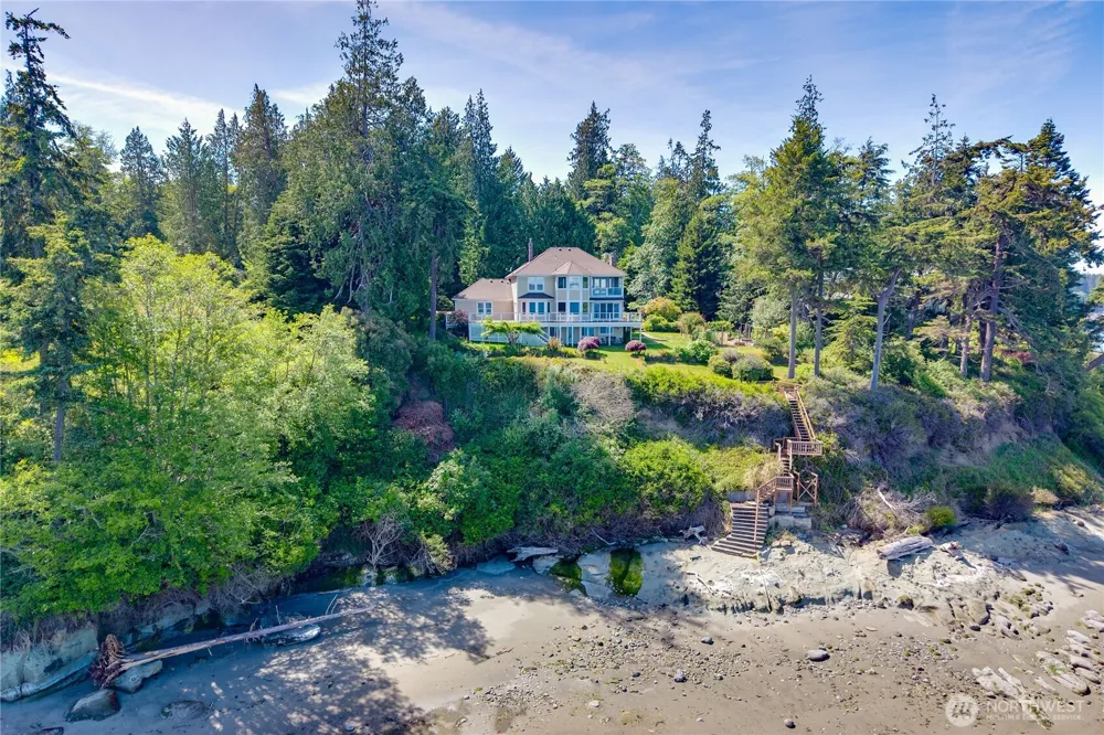 252 Jansen Road Nordland, WA 98358