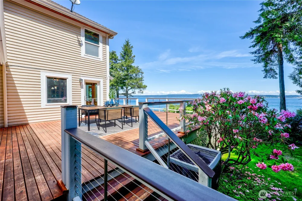 252 Jansen Road Nordland, WA 98358
