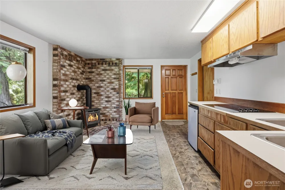 252 Jansen Road Nordland, WA 98358
