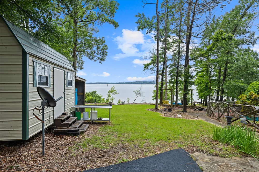 670 Redbud Drive Avinger, TX 75630