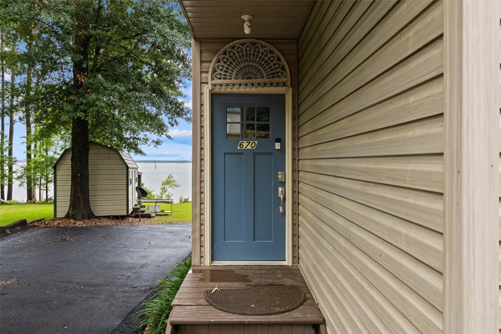 670 Redbud Drive Avinger, TX 75630