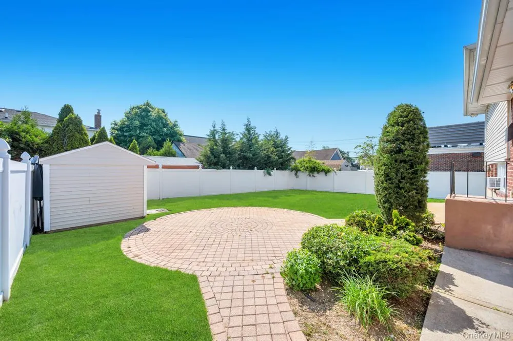 2297 Arby Court Wantagh, NY 11793