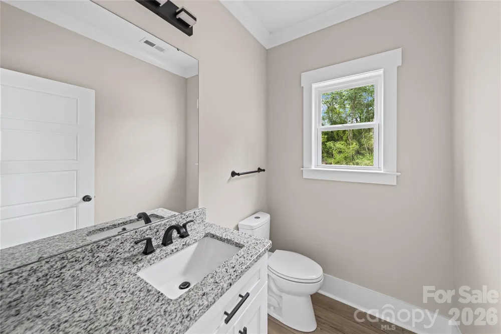 906 Dewey Street Badin, NC 28009