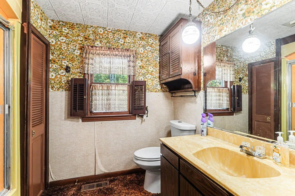 325 W Chicago Road Batavia Township, MI 49036