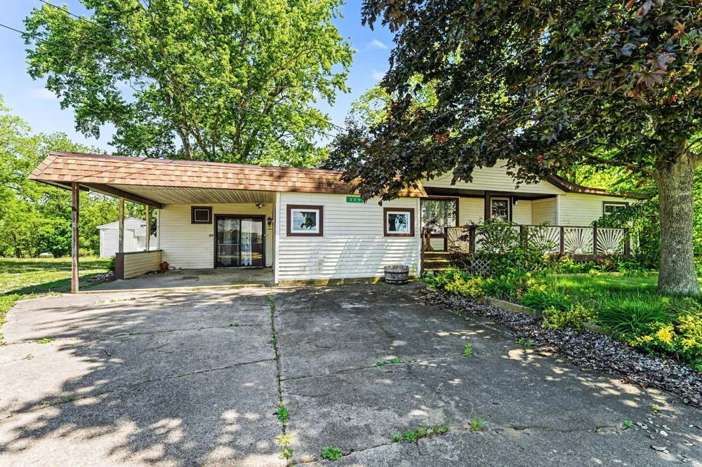 325 W Chicago Road Batavia Township, MI 49036