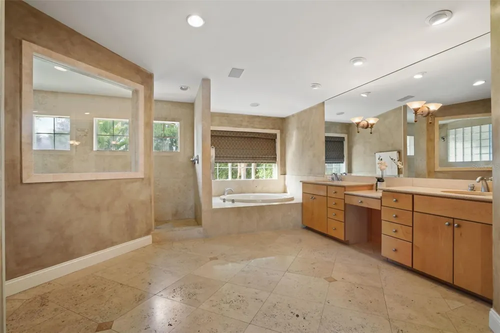 1166 LAKE SYBELIA Maitland, FL 32751